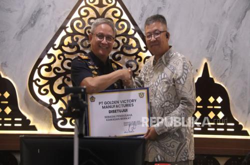 Bea Cukai Dorong Penciptaan Lapangan Kerja Lewat Kawasan Berikat PT Golden Victory Manufacturies