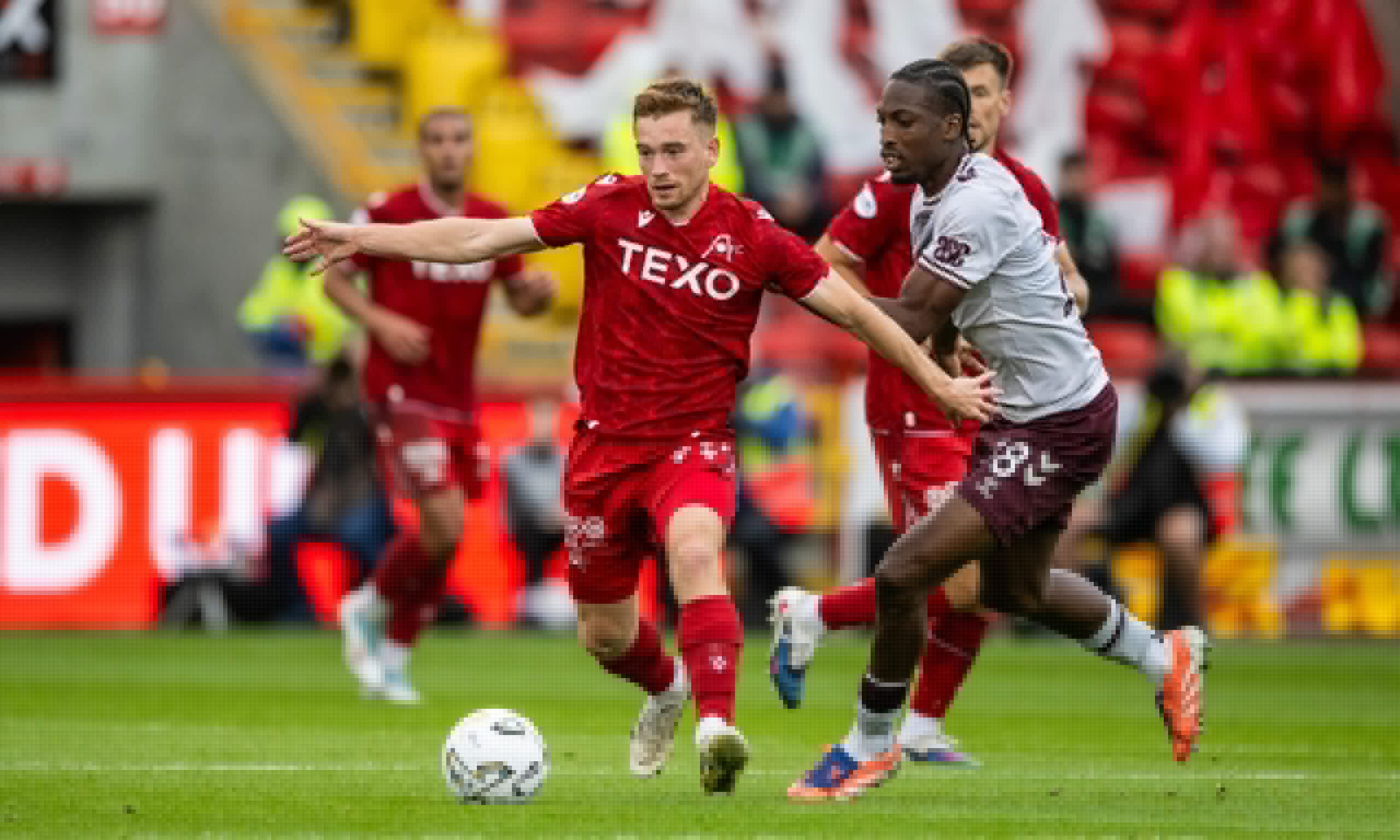 ‘It’s in the back of my mind’ – Connor Ronan hopes shining for Aberdeen could re-open Republic of Ireland international door