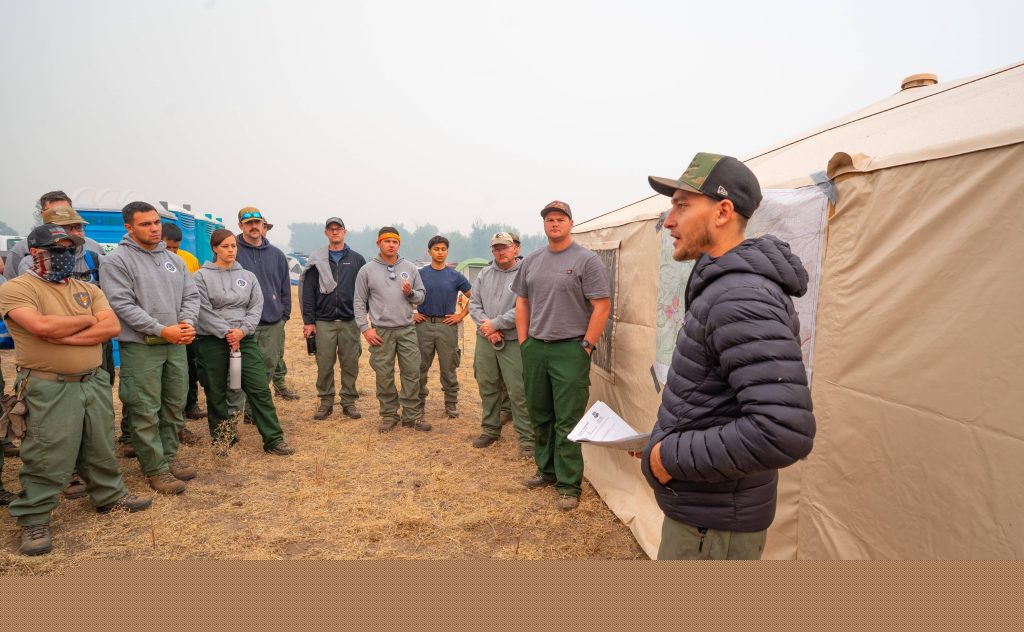 Oregon Air National Guard Crews Fight Grasshopper Fire