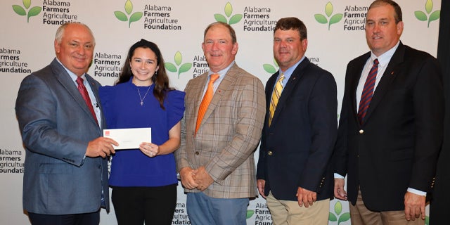 Goshen grad Abigail Ellerman receives Farmers Federation Scholarship