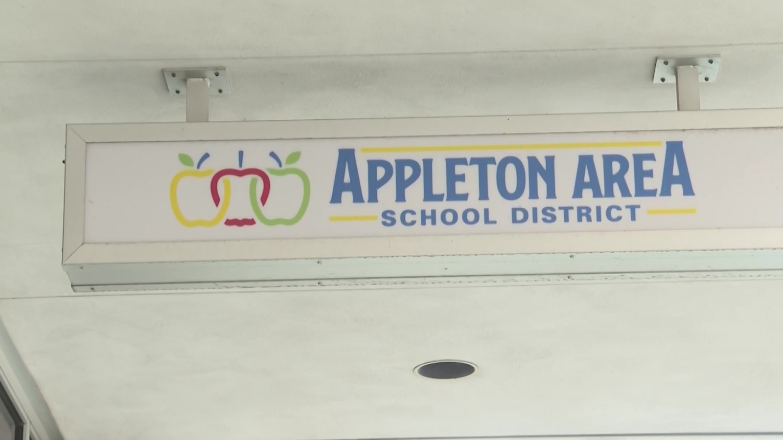 Appleton common council green lights truancy ordinance