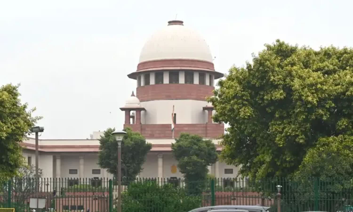 Supreme Court to lay guidelines on timely treatment- 2 hospitals ordered to pay Rs 12 lakh after 4 year old rape victim denied medical care dies