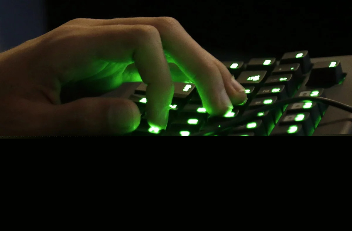 Over half of Canadians report behaviours that increase fraud vulnerability: survey