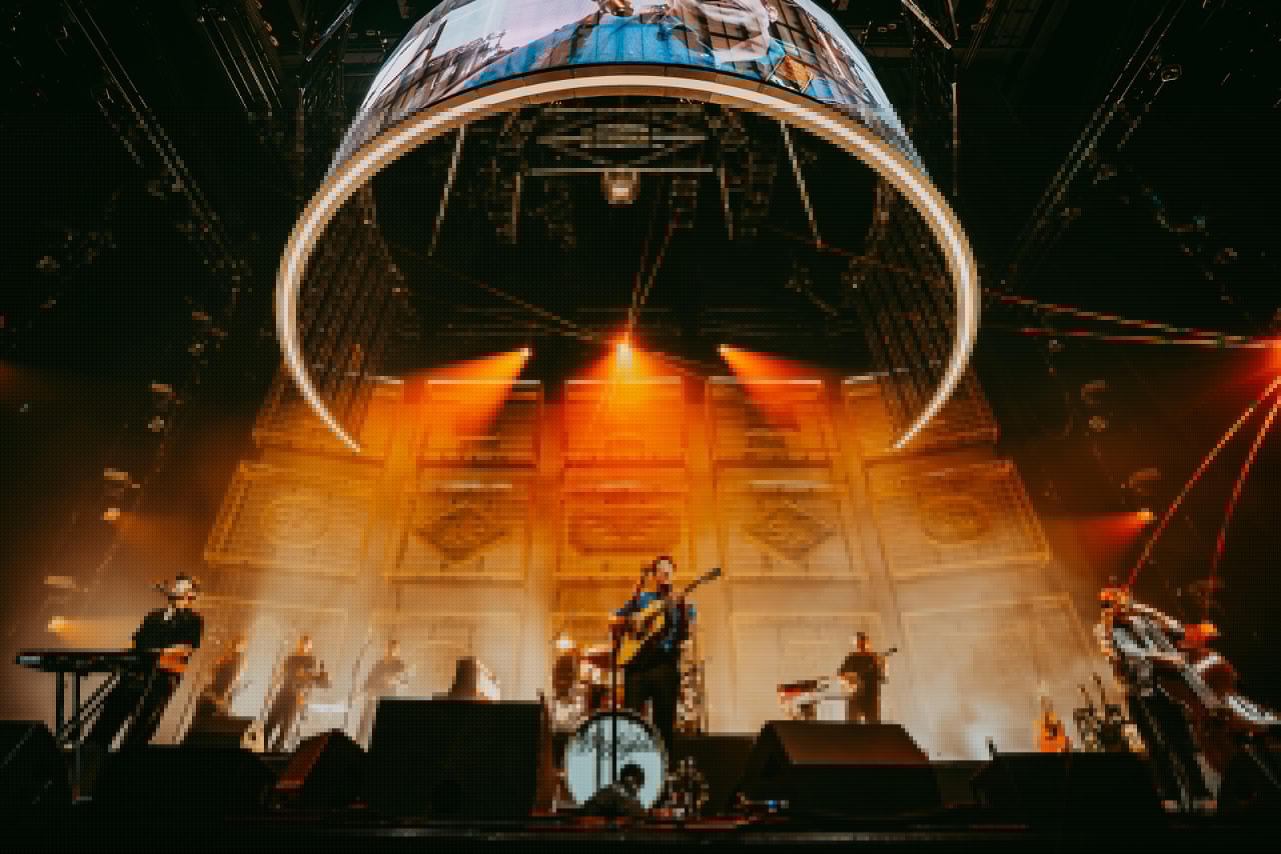 Photos: Mumford & Sons brings ‘Prizefighter’ to Tampa’s Benchmark International Arena