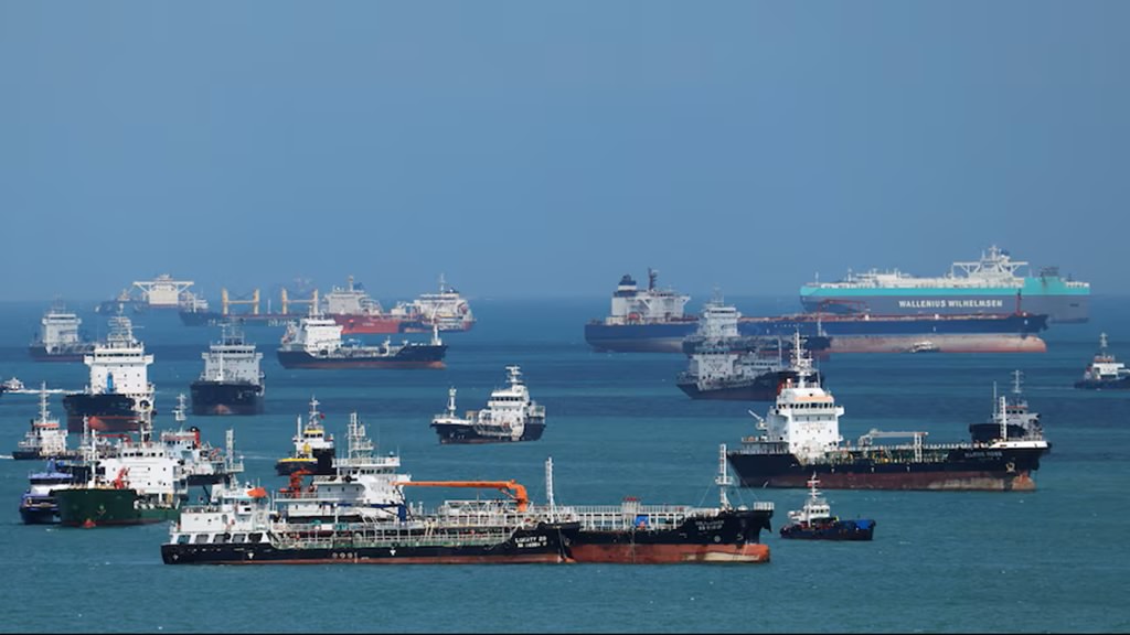 Singapore Oil Stocks Bounce Back as Fuel Inventories See Major July Surge