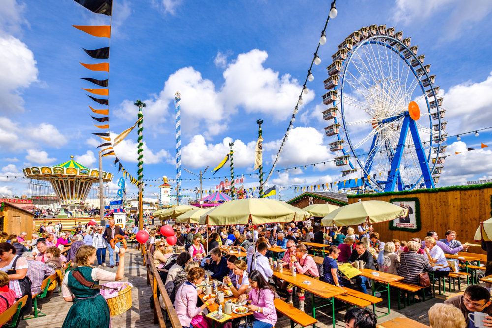 Oktoberfest closed after bomb threat and deadly explosion