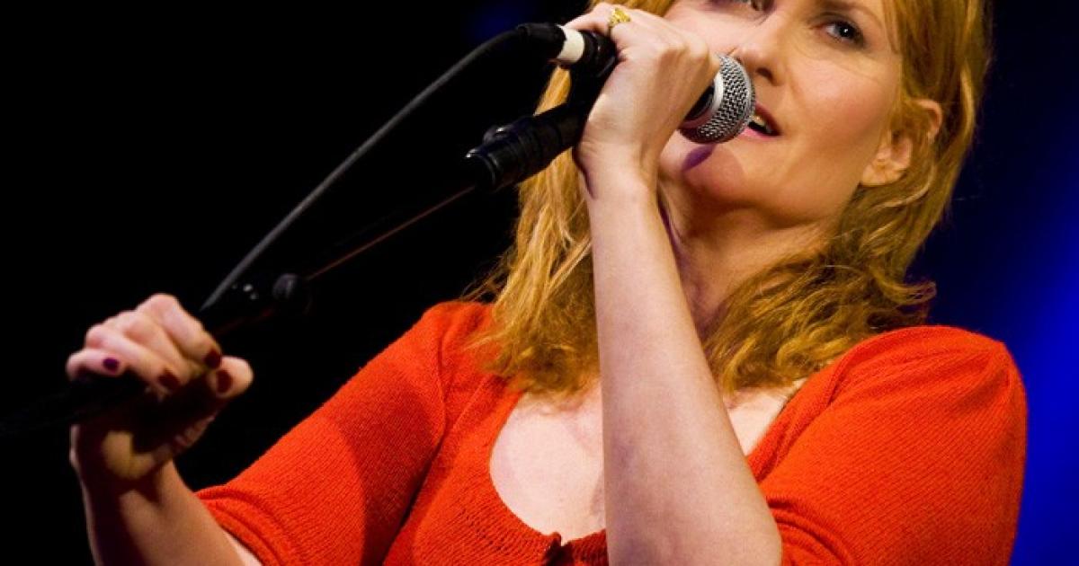 Folk legends step in for Eddi Reader at Sidmouth Folk Festival