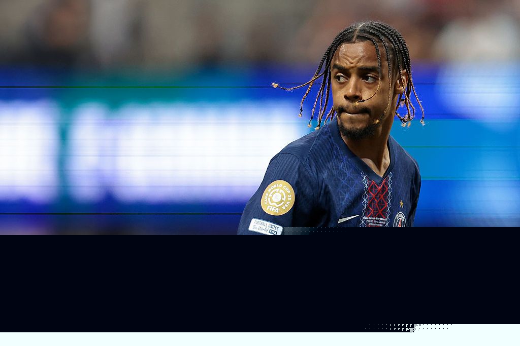 Liverpool star serves up PSG transfer clue as Bradley Barcola speculation heats up