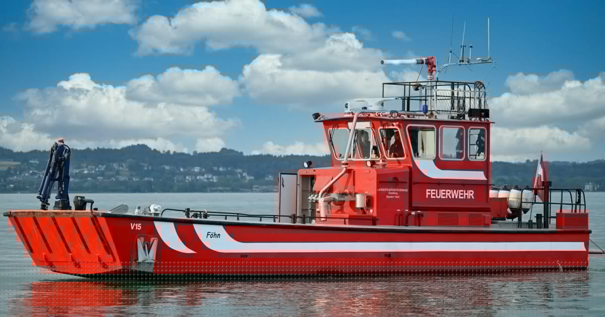 Einsatz am Bodensee - Sieben Personen von sinkendem Floß geborgen