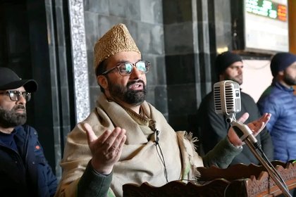 Mirwaiz condemns brutal assault on Kashmiri Shawl vendors in Uttarakhand