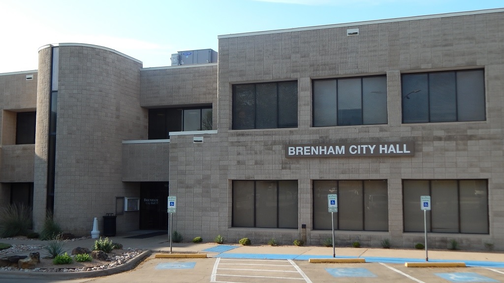 BRENHAM BOARD OF ADJUSTMENT TO HEAR LOT WIDTH VARIANCE REQUEST FOR TOWNHOME DEVELOPMENT