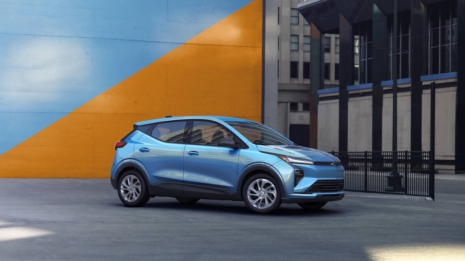 Chevrolet's redesigned Bolt proves you don't need to spend $30k for an EV anymore