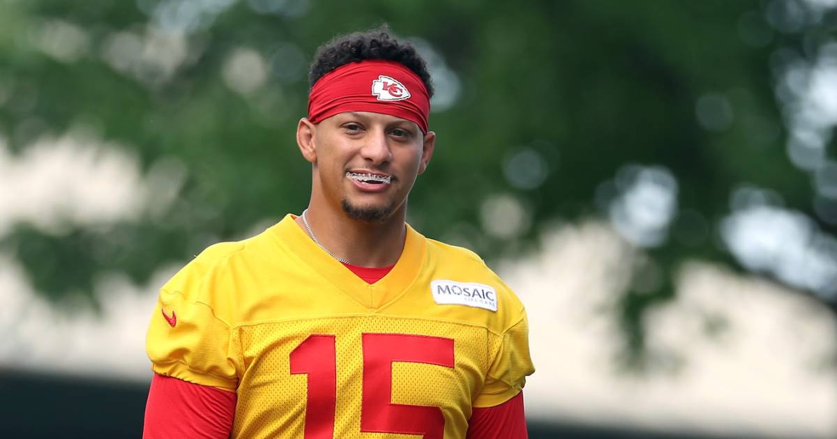 Patrick Mahomes Opens Up About Mortality, Admits He’s the ‘Old Guy’ at Camp