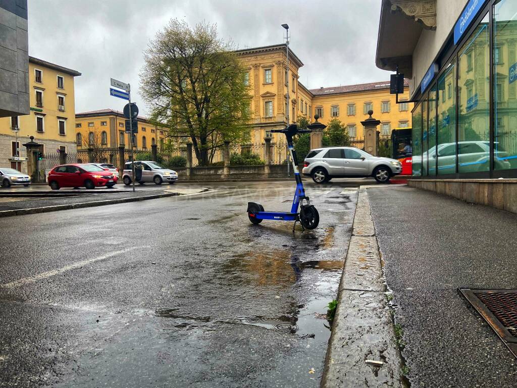 Precipitazioni deboli o assenti, ma per il bel tempo bisogna attendere il weekend