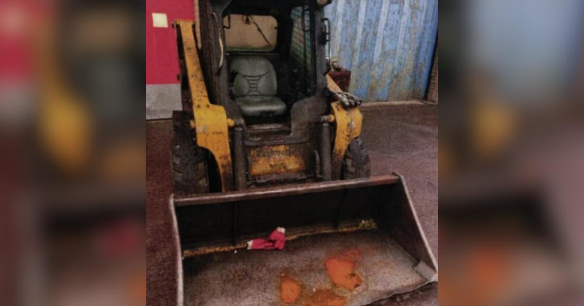 Man was scalded by molten glass while using vehicle which didn't have protective door