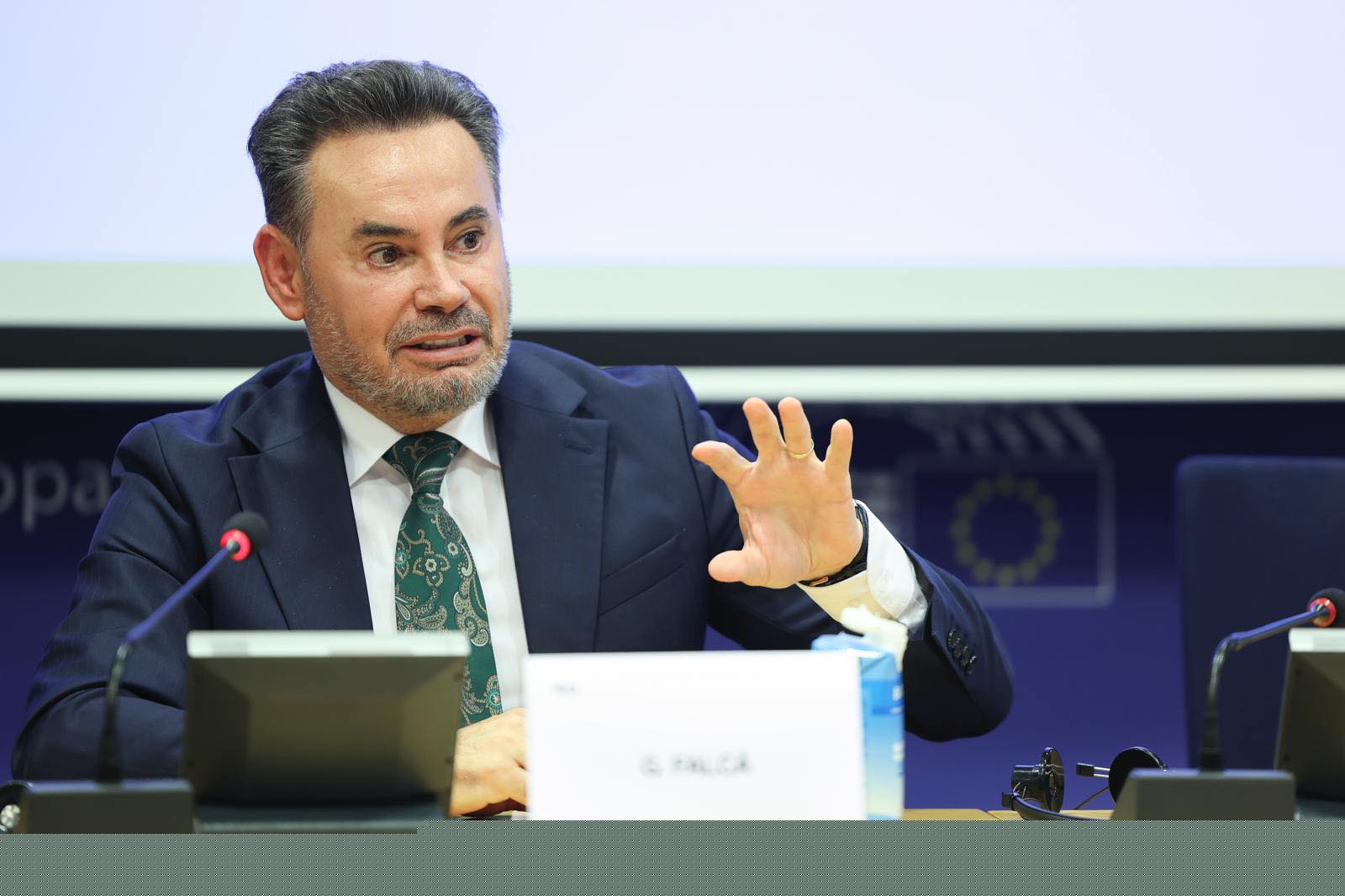 Gheorghe Falcă: Autorizarea primei faze a centralei fotovoltaice Dama Solar, un pas pentru consolidarea poziției județului Arad pe harta energetică a României și a Europei