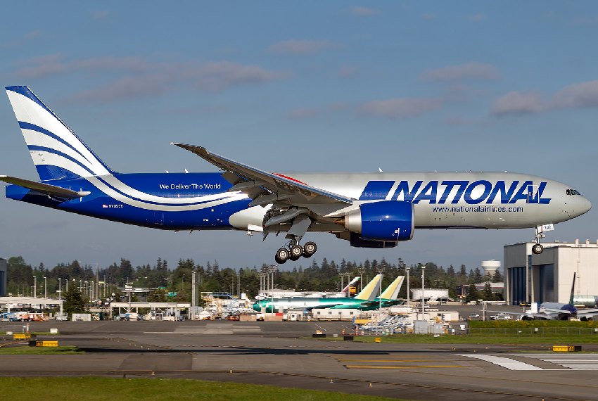 Рекорд в&nbsp;воздухе: Boeing 777F совершил беспосадочный полет в&nbsp;18&nbsp;тысяч километров