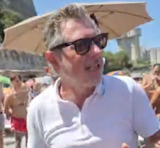 #PoliticaLavoro #Castellammare - Spiagge, battigia e parcheggio abusivo: la crociata di Borrelli a Pozzano