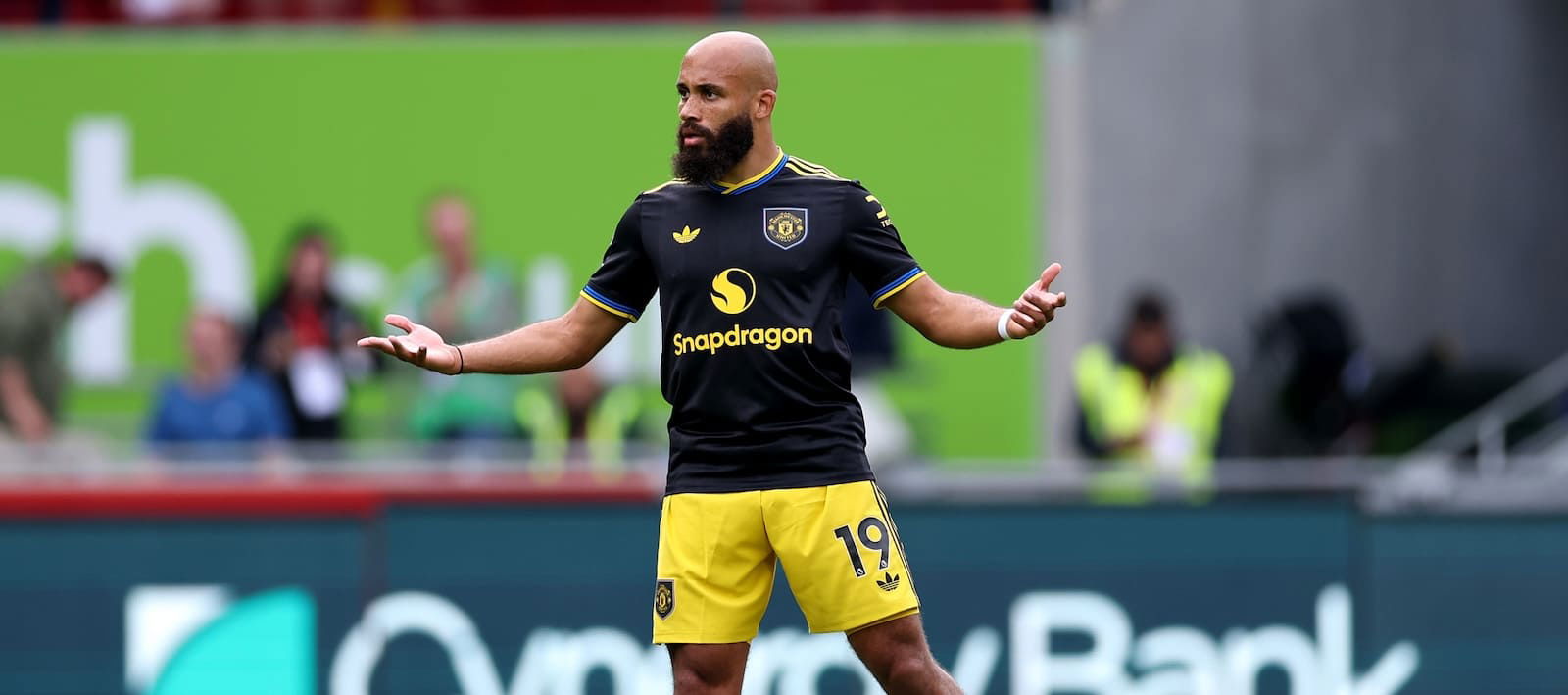 "What's going on inside": United summer signing opens up on negativity surrounding the club following poor start
