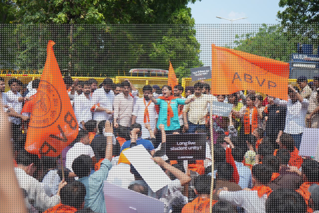ABVP Stages Siege of Punjab Assembly Over Paper Leaks and Education Crisis; Demands Resignation of Education Minister