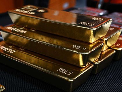 Precious metals surge ever higher as US dollar fades