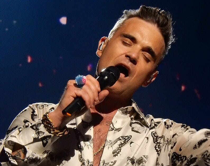 Robbie Williams Electrifies Athens at Packed Panathenaic Stadium