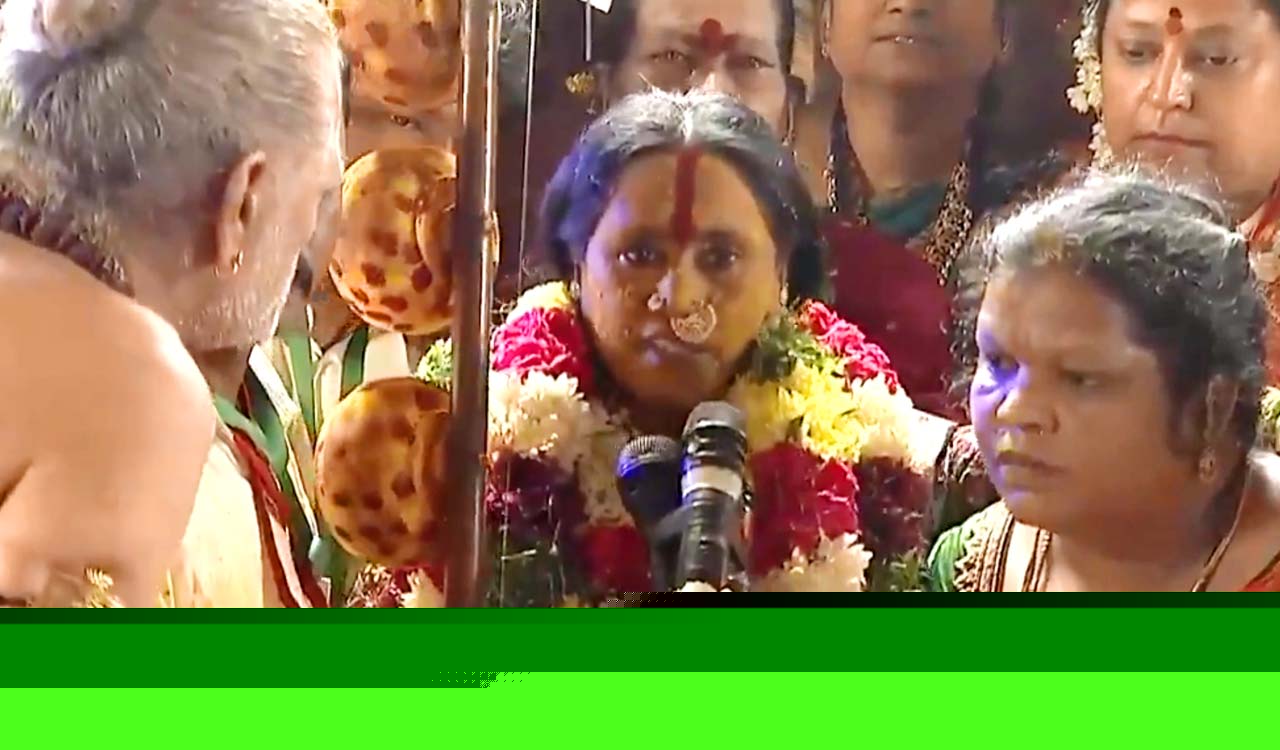 Bonalu Rangam: Oracle Swarnalatha predicts floods, fire accidents and loss of life in Telangana