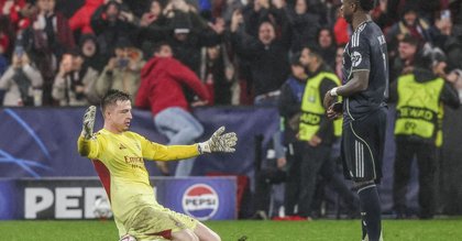 Mourinho deja al Real Madrid fuera del top ocho (4-2)