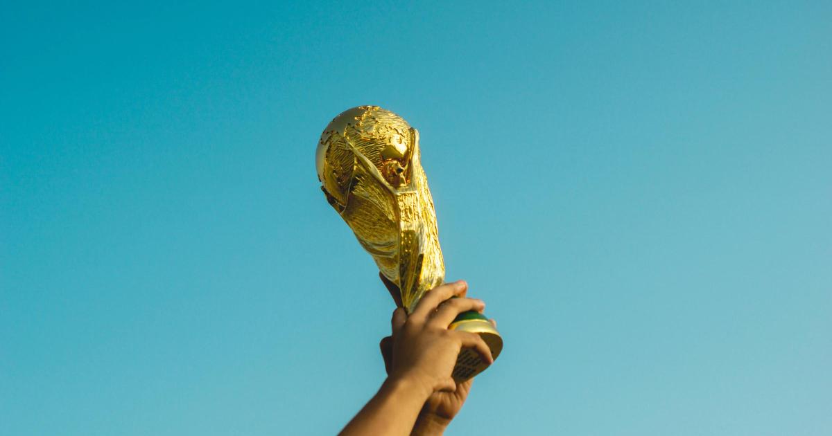 Drunk thug tried to nab World Cup trophy from Rutherglen shop before launching attack
