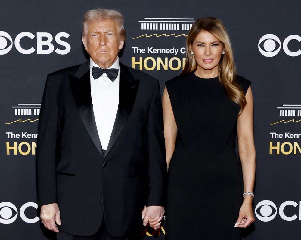 MELANIA GETS DUMPED - Doccie about US first lady dropped from SA movie theatres