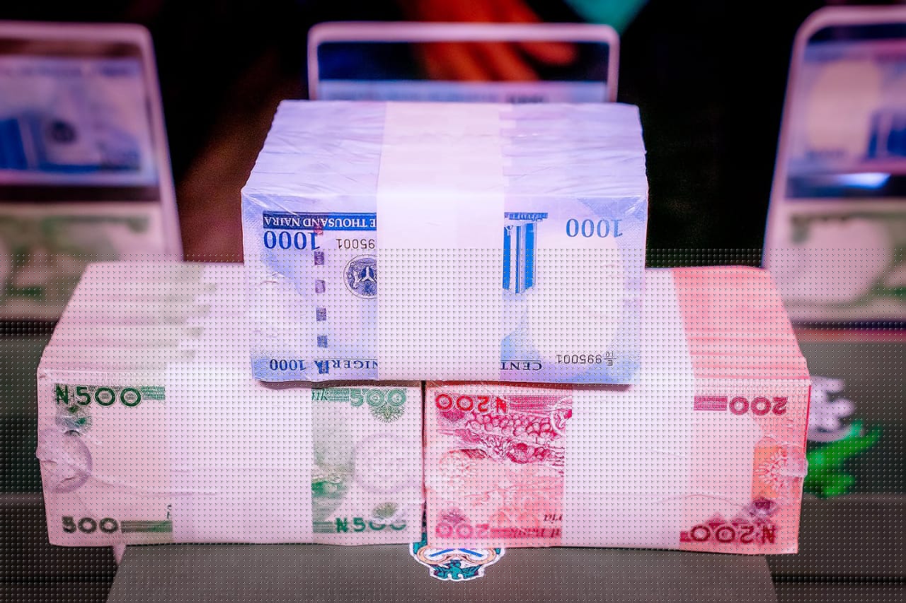Comment on NSPMC needs 12 months to print enough redesigned Naira notes – El-Rufai by binance
