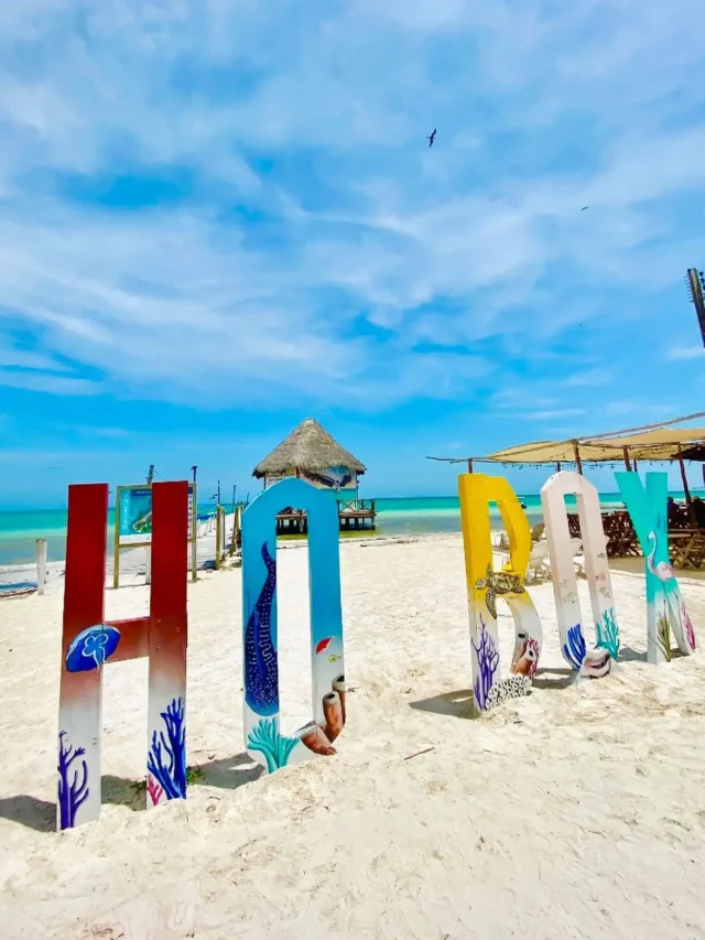Ultimate Cancún Travel Guide 2024-25: Best time to visit & Month-by-Month Tips