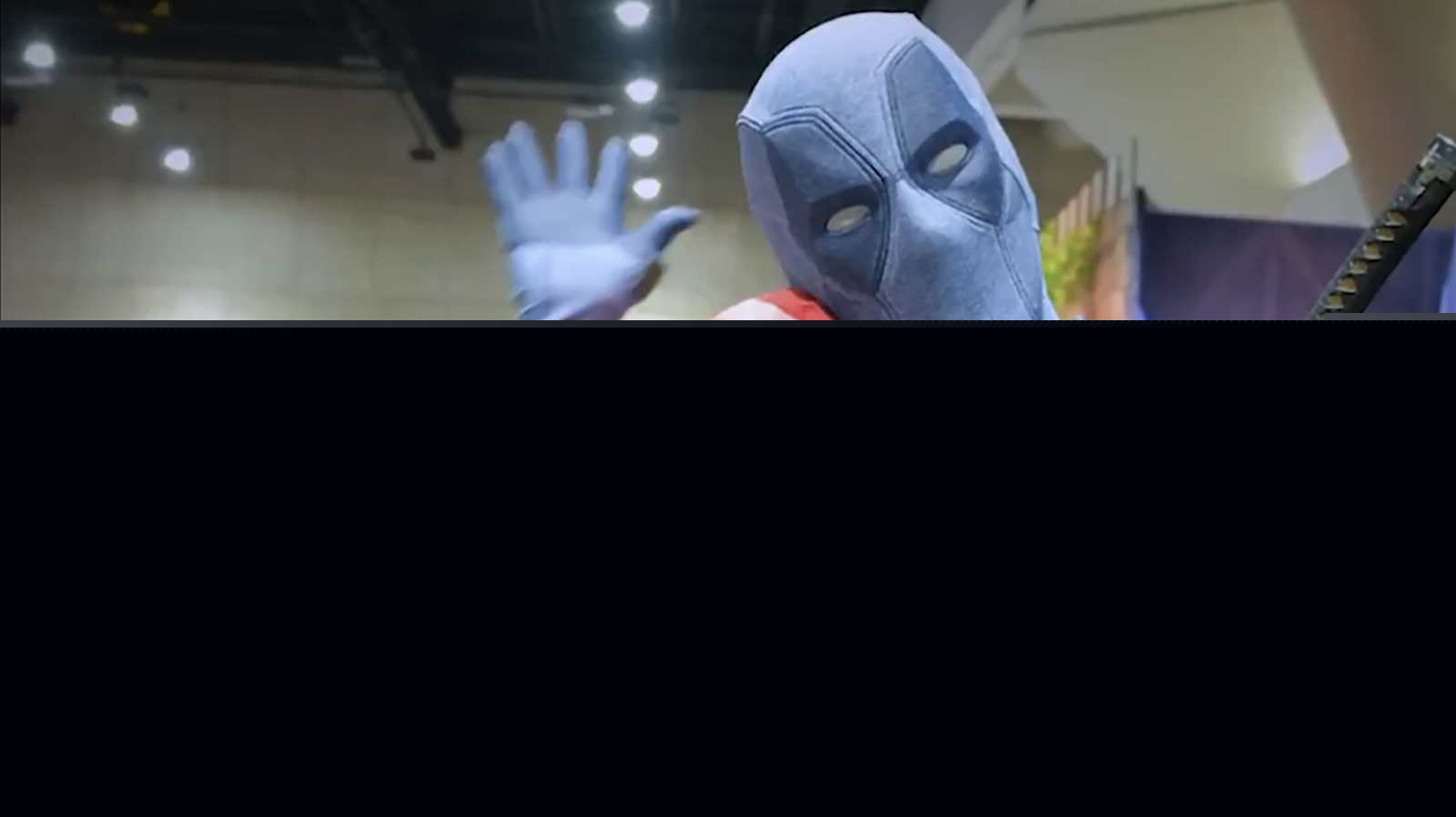 Ryan Reynolds' Denim Deadpool SDCC Costume Has Marvel Fans Asking For The Same Thing