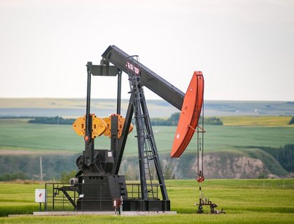 APA Corp (APA) Reports Q2 2025: Improved Permian Efficiency and Steady Dividend Payouts