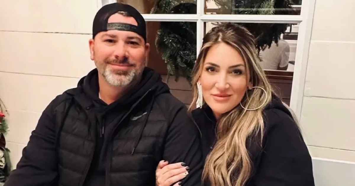 So the influencer died without leaving a will. Then her husband shot her corpse and after that shot himself? Did he lose it over the fact that she had no will? She was in her early 40s. Not many have a will at that age. That guy clearly overreacted [Dumbass]