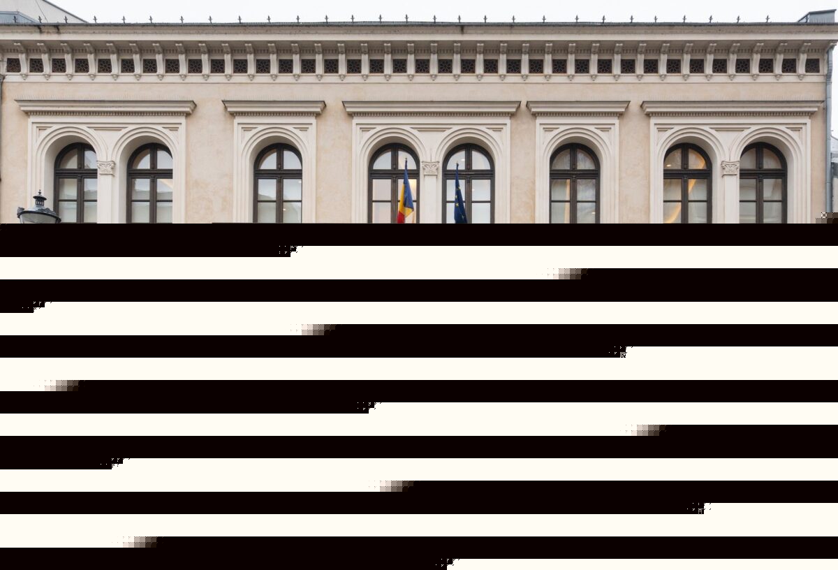 Ultima lună în care mai poate fi vizitată expoziția retrospectivă a artiștilor Lia și Dan Perjovschi de la ARCUB-Hanul Gabroveni