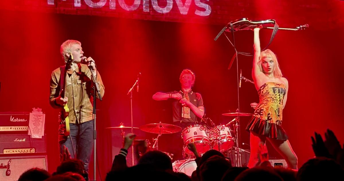 'Frenzied punk rock and roll' - our thoughts on The Molotovs at The Brook