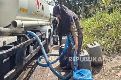 Krisis Air Bersih Meluas, BPBD Bandung Barat Distribusikan 71 Ribu Liter Air Bersih