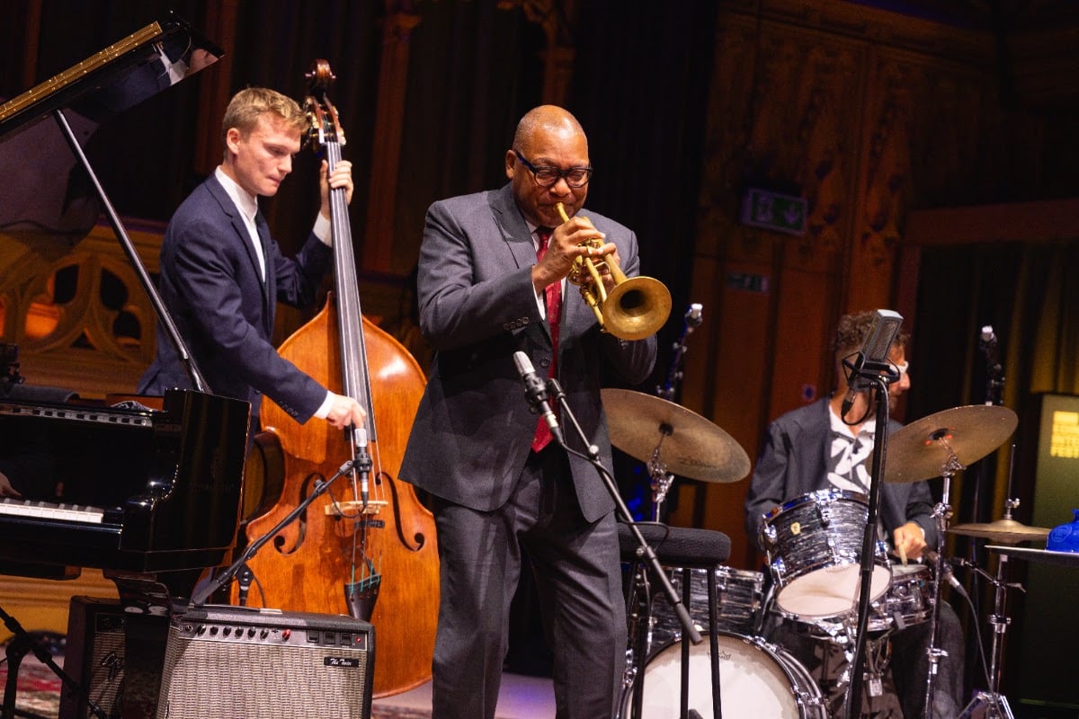 Wynton Marsalis quits Lincoln Center