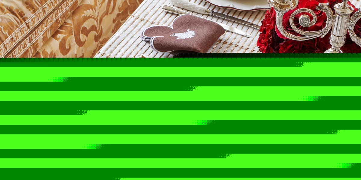 11 Table Setting Do’s and Don’ts Every Host Should Know This Holiday Season