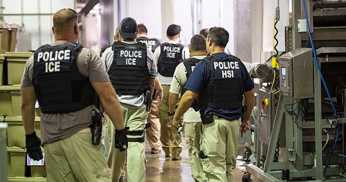 ICE Agents Given New Equipment and Secret Rules to Shun ‘Agitators’