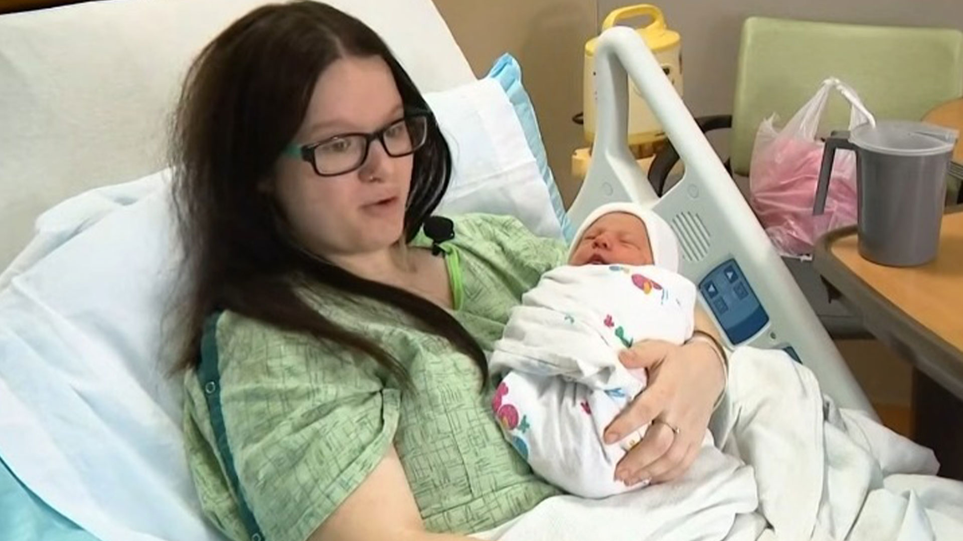 FedEx facility becomes maternity ward as woman gives birth during her shift – she didn’t even know she was pregnant