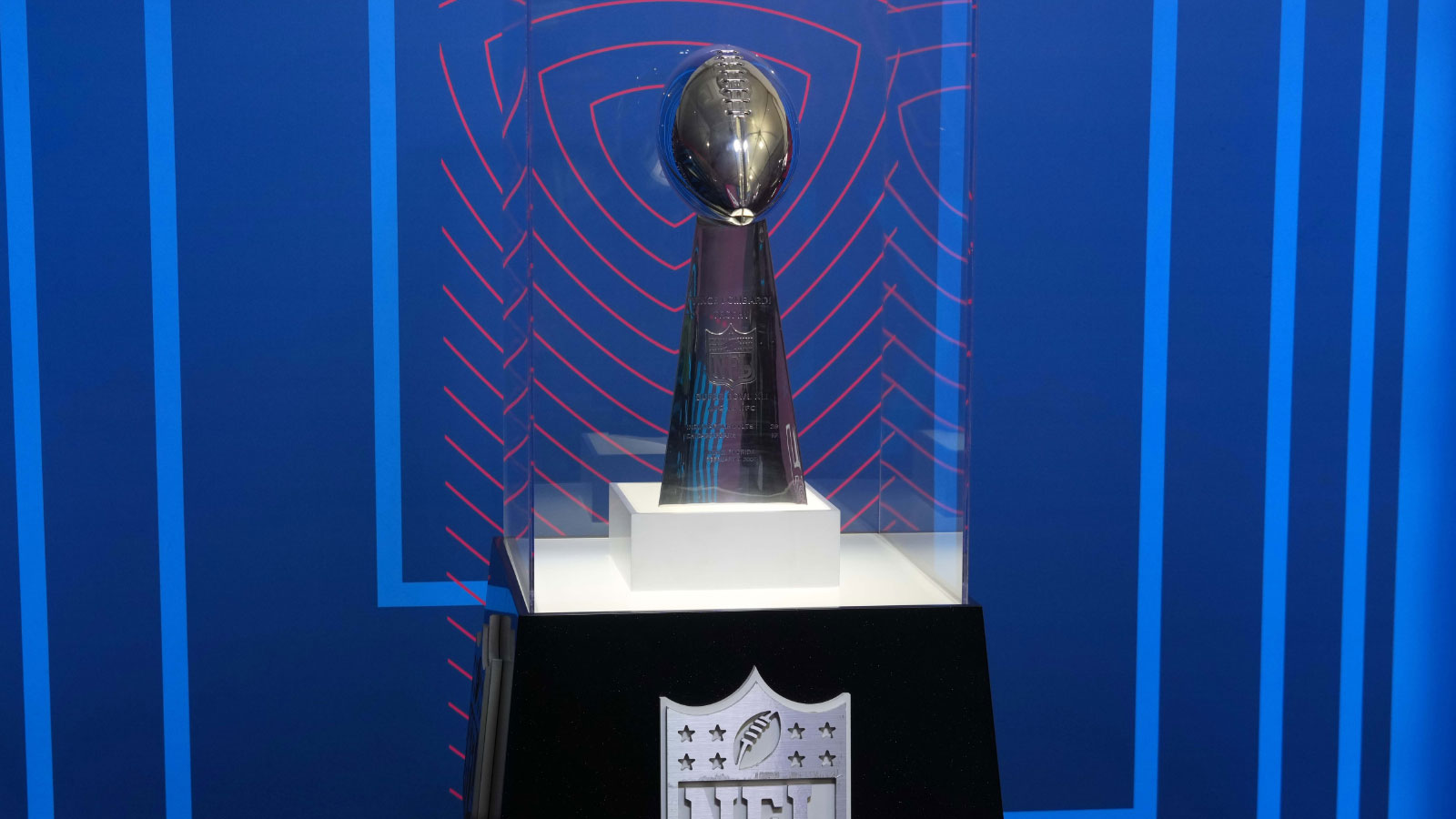 Patriots, Seahawks reveal uniform combinations for Super Bowl LX