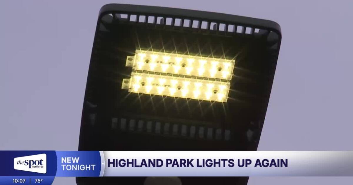 Highland Park installs solar-powered streetlights after more than a decade in the dark