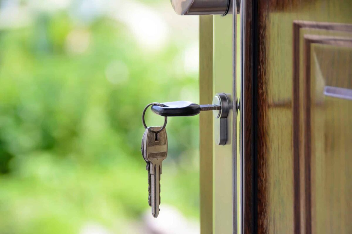 The Benefits of Expertise: Advantages of Choosing Professional Burglar Alarm Installation