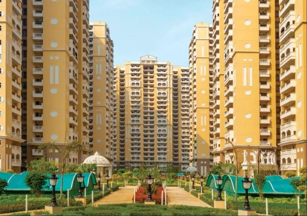 How Suitable is Purvanchal Royal City for the Working Professionals of Greater Noida?