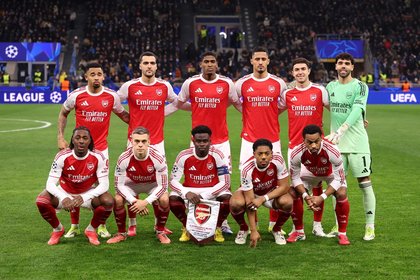 How much has Arsenal made from topping the Champions League table?