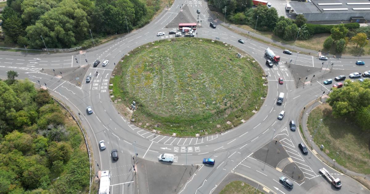 Drivers issued road markings warning - here's what they mean