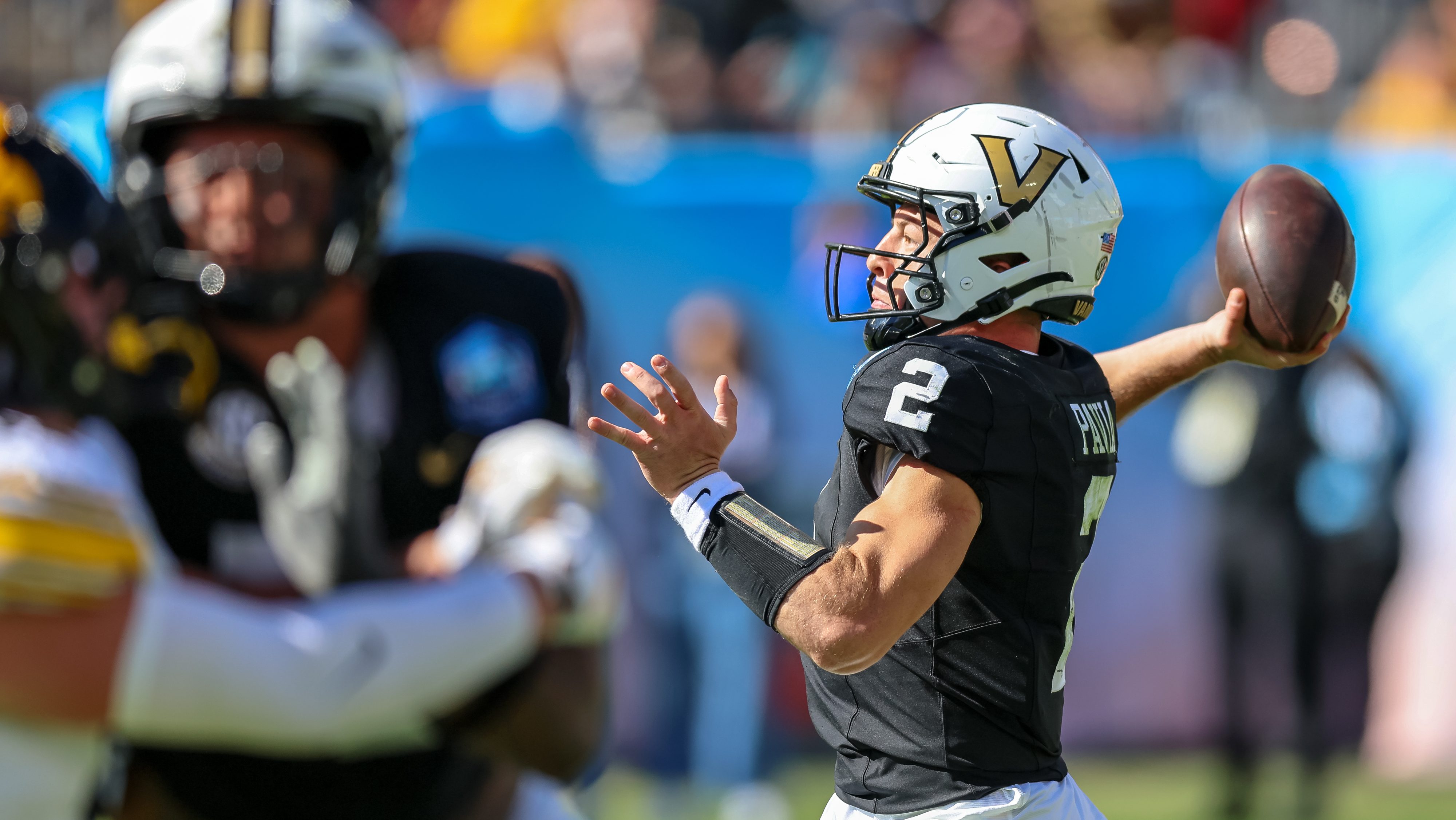 College Football Senior Bowl: Meet the 6 NFL QB Prospects
