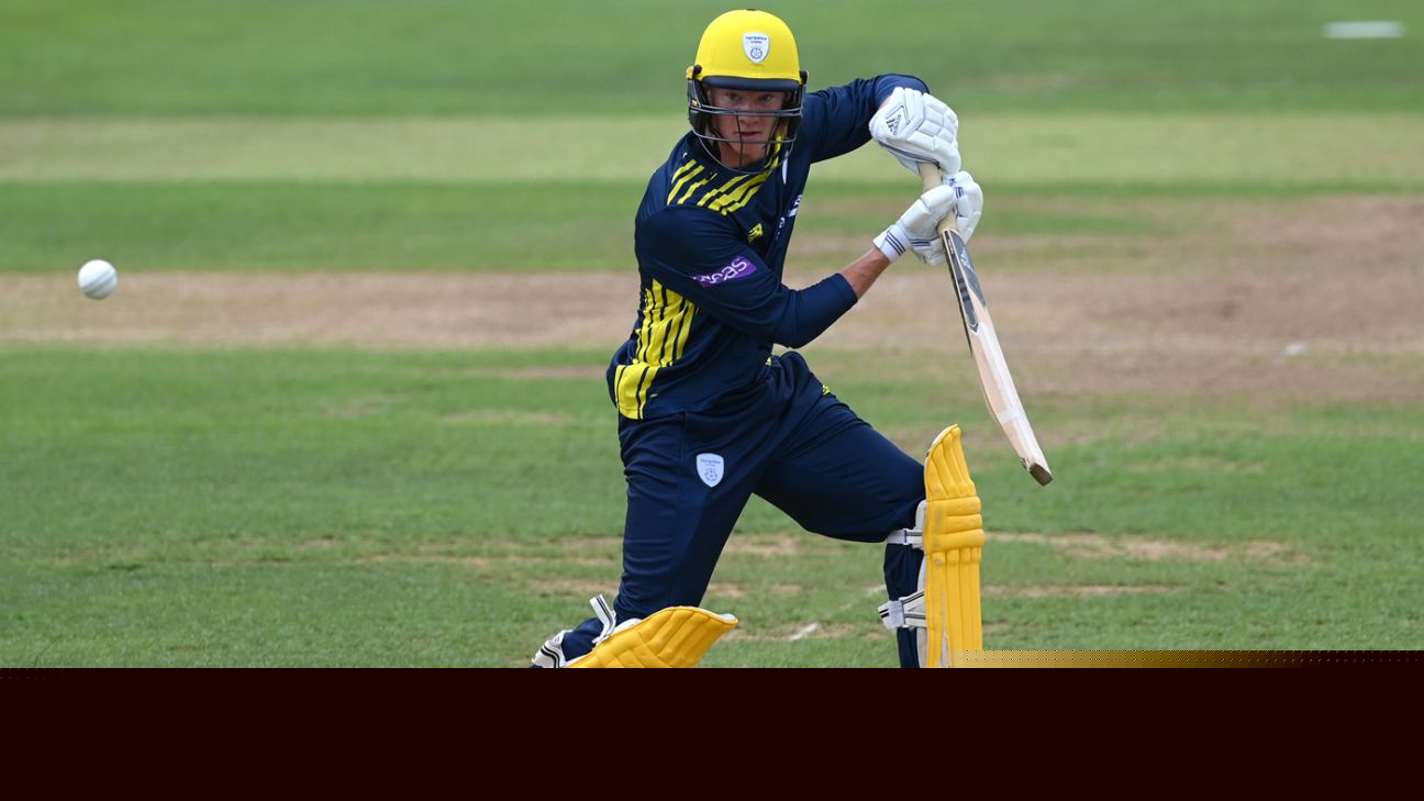 Tom Prest, Ashutosh Sharma thrive to see Hampshire past Yorkshire
